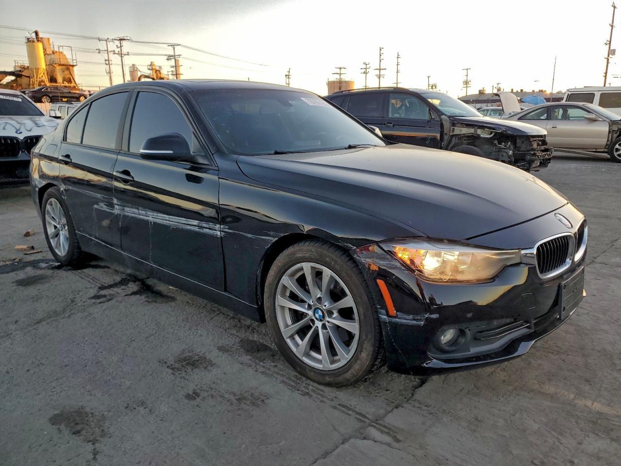 2017 BMW 320 I - Фото 4