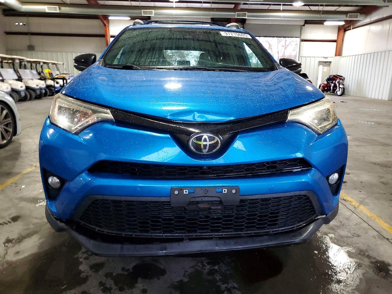 2016 Toyota Rav4 Se - Фото 5