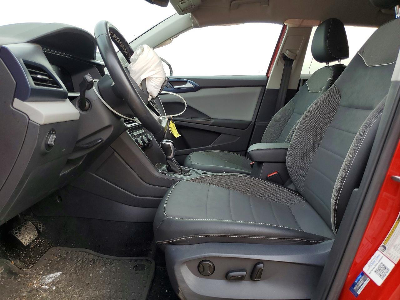 2023 Volkswagen Taos - Image 7