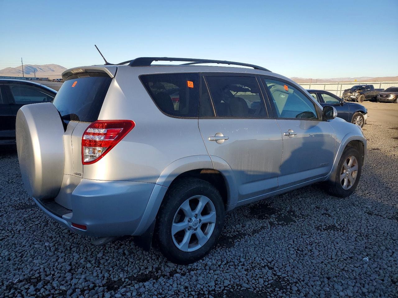 2012 Toyota Rav4 Limited - Фото 3