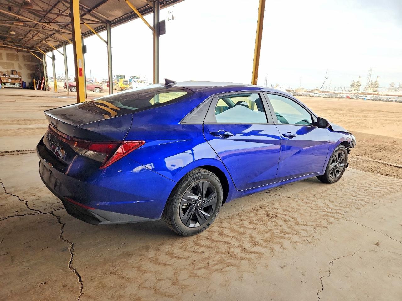 2023 Hyundai Elantra Sel - Фото 3