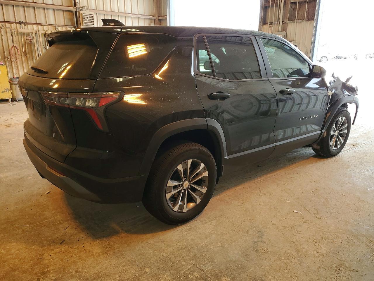 2025 Chevrolet Equinox Lt - Image 3