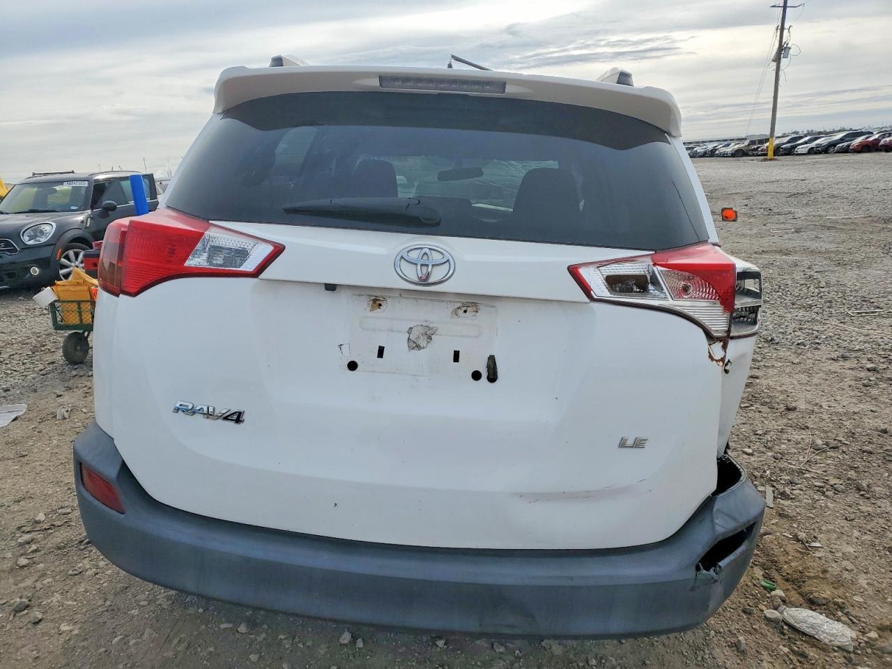 2015 Toyota Rav4 Le - Фото 6