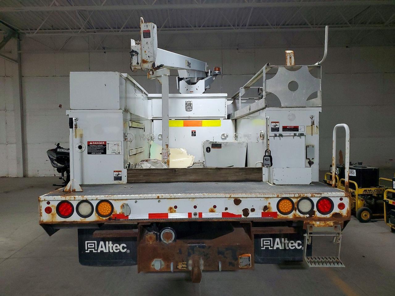 2015 Ford F450 Super - Image 6