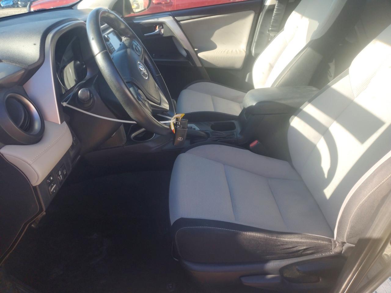 2016 Toyota Rav4 Xle - Image 7