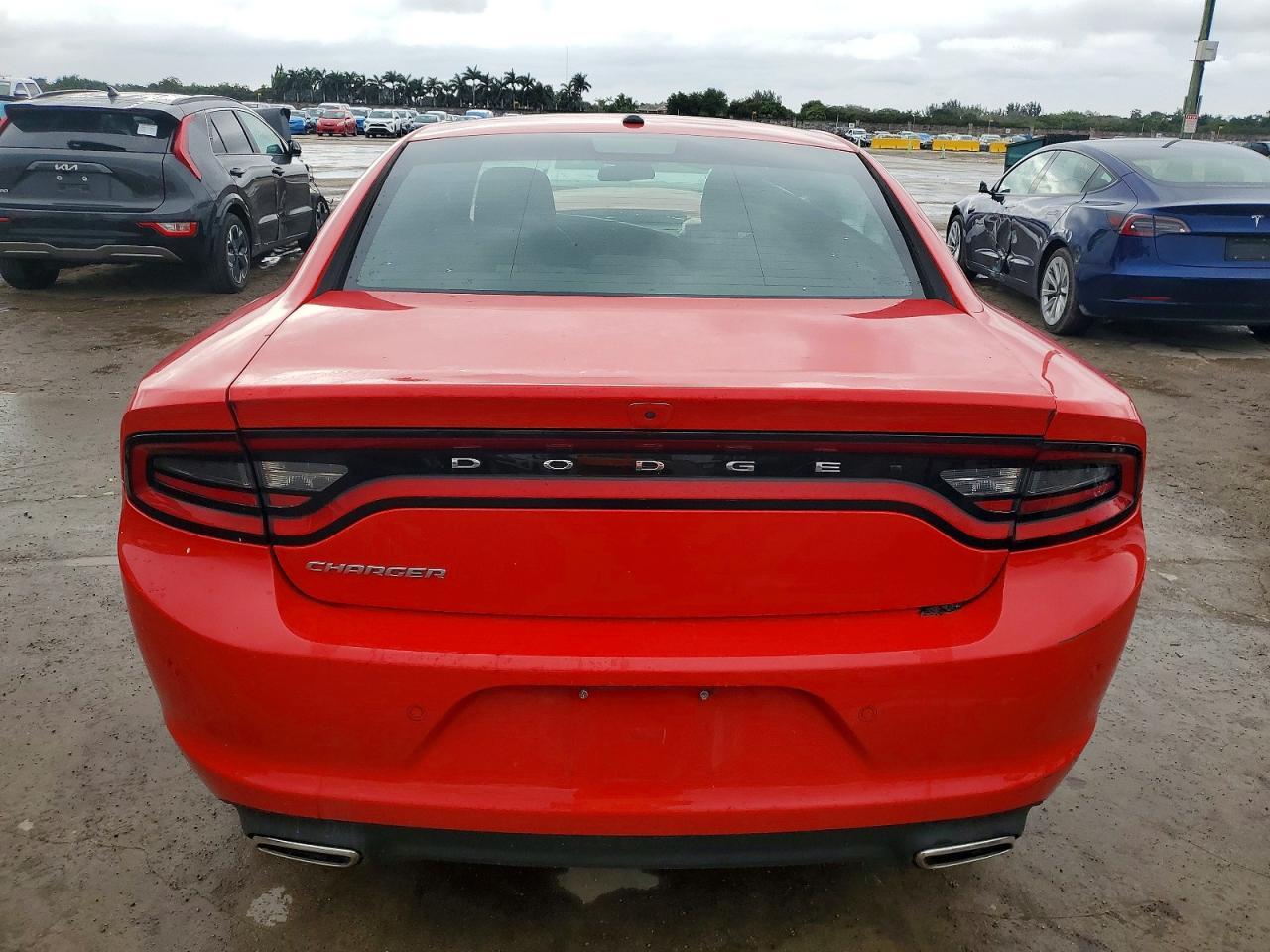 2022 Dodge Charger Sxt - Фото 6