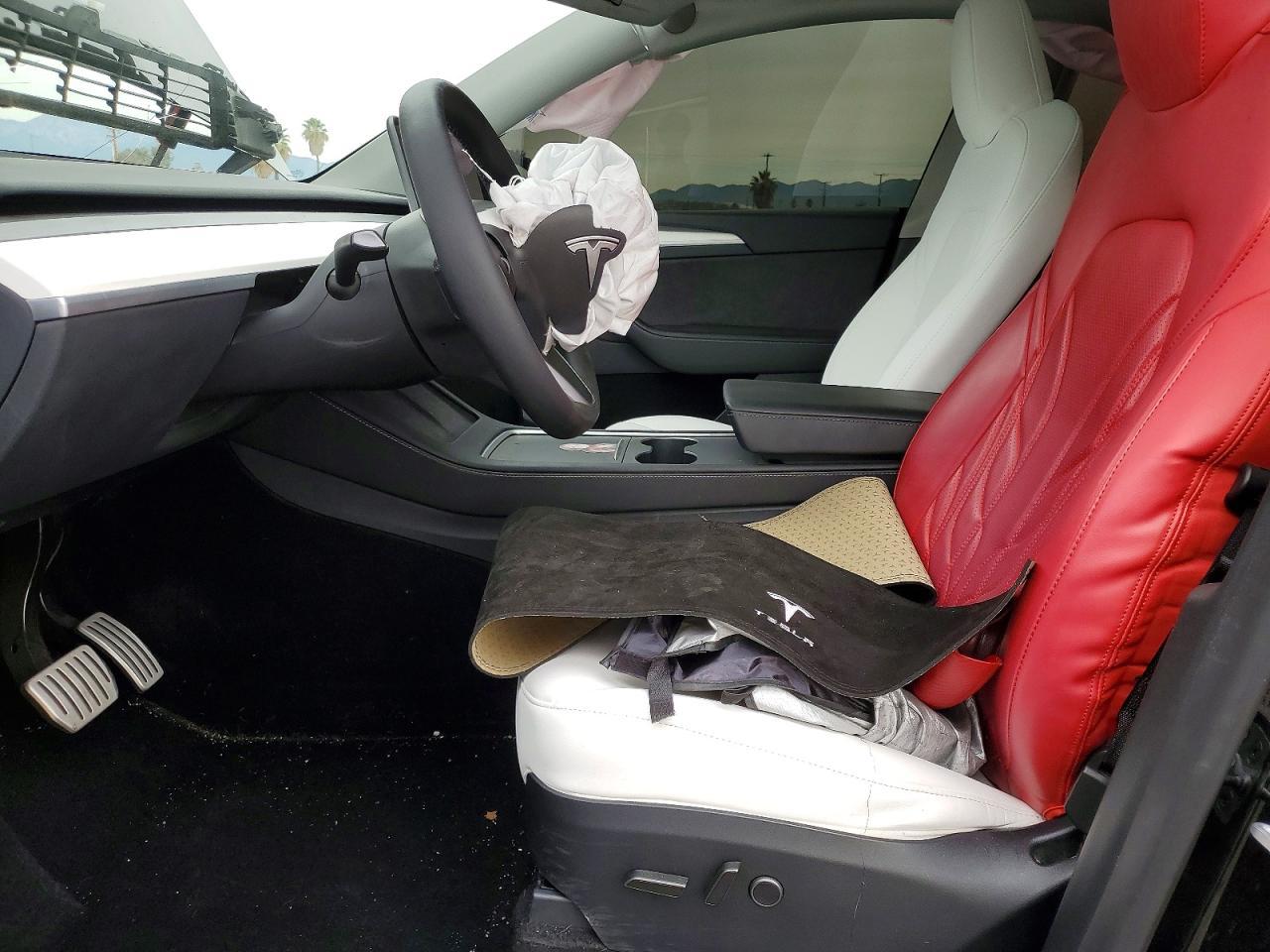 2024 Tesla Model Y - Фото 7