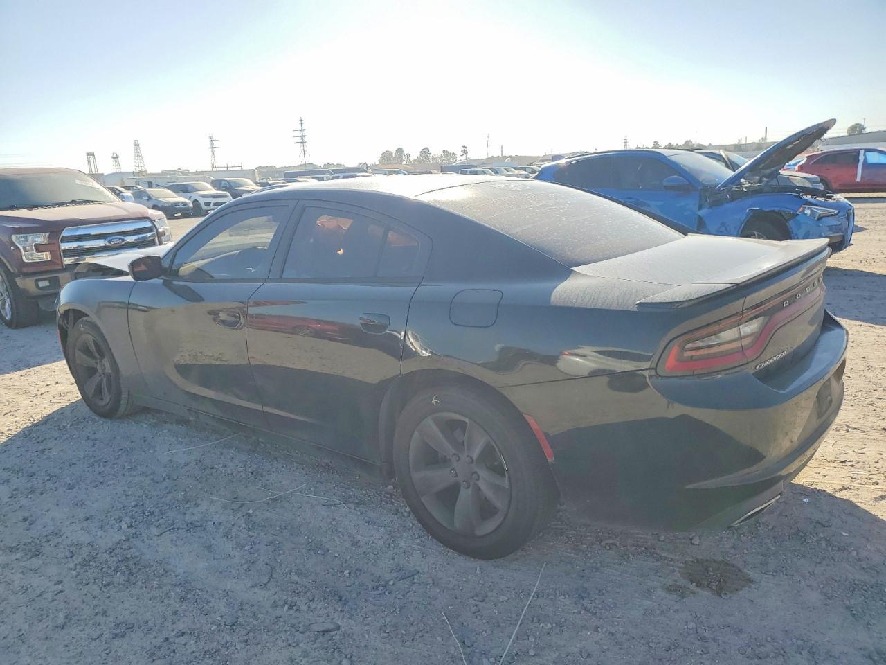 2016 Dodge Charger Se - Фото 2