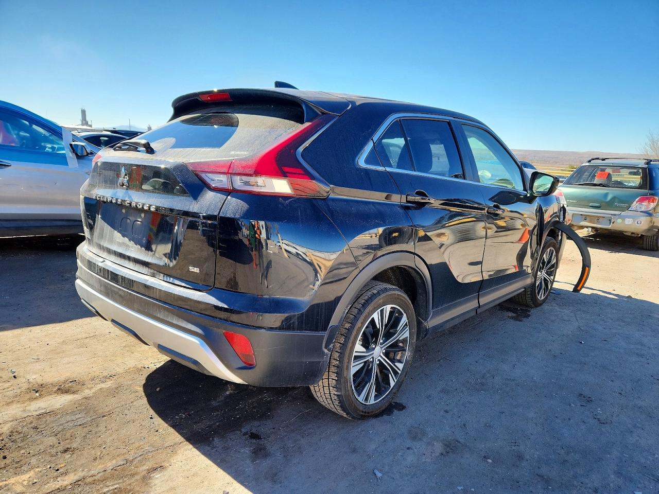 2022 Mitsubishi Eclipse Cross Se - Image 3