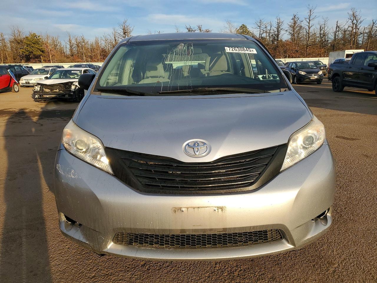2015 Toyota Sienna - Image 5
