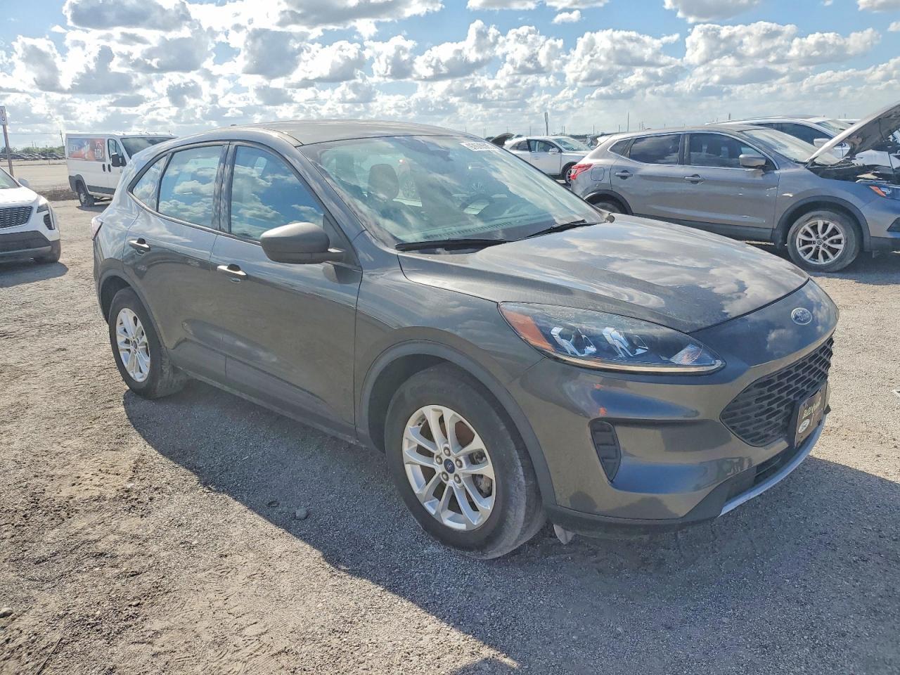 2020 Ford Escape S - Фото 4