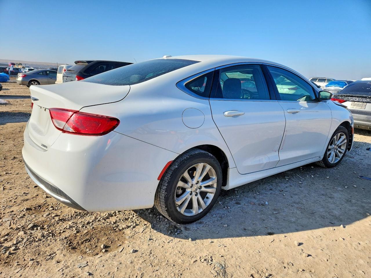 2016 Chrysler 200 Limited - Image 3
