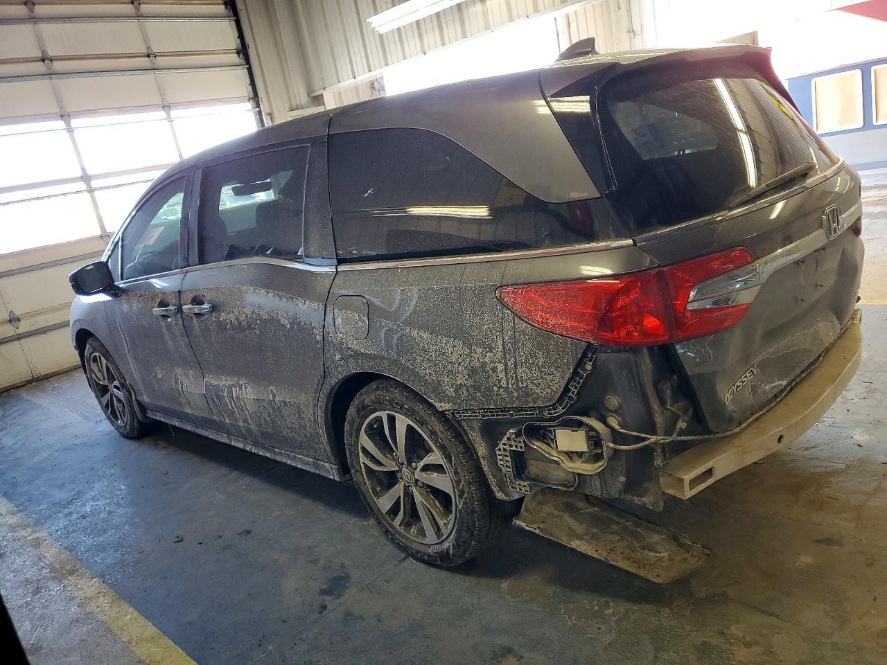 2019 Honda Odyssey Elite - Image 2