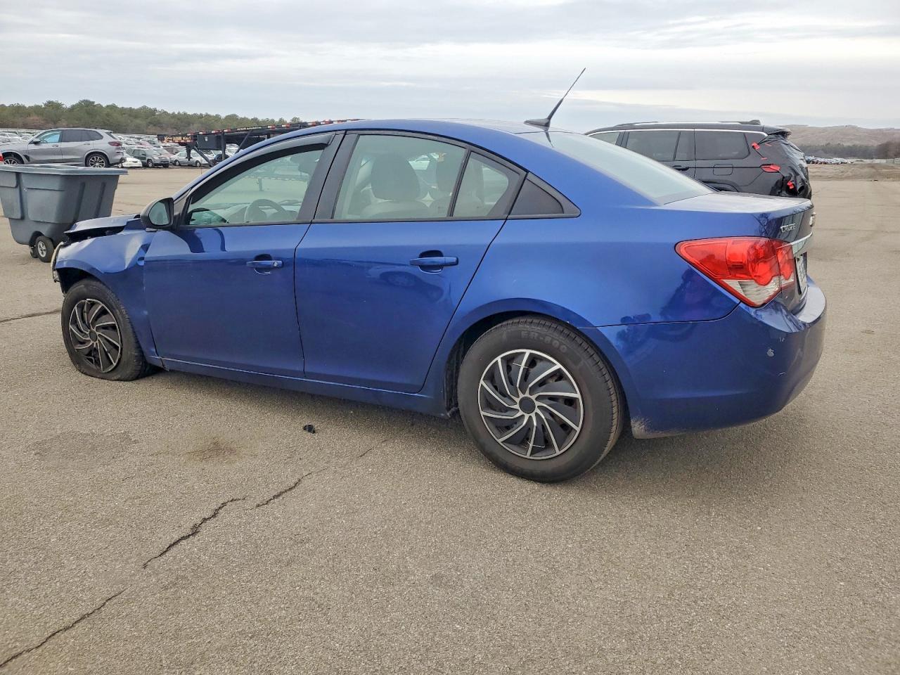 2013 Chevrolet Unk - Фото 2
