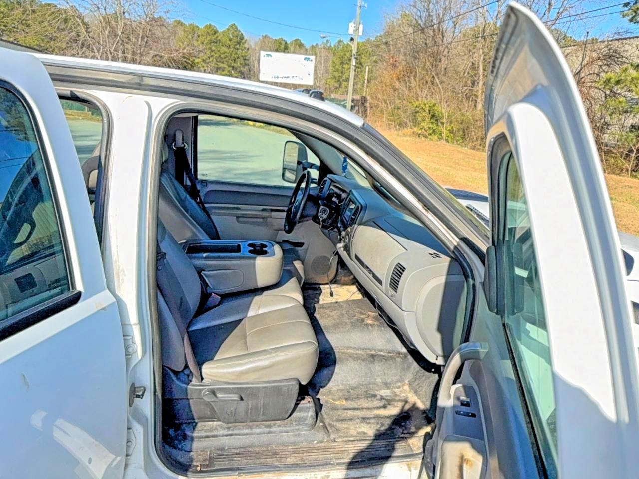 2011 Chevrolet Silverado C3500 - Фото 5