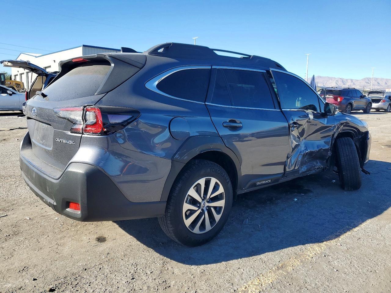 2025 Subaru Outback Premium - Фото 3