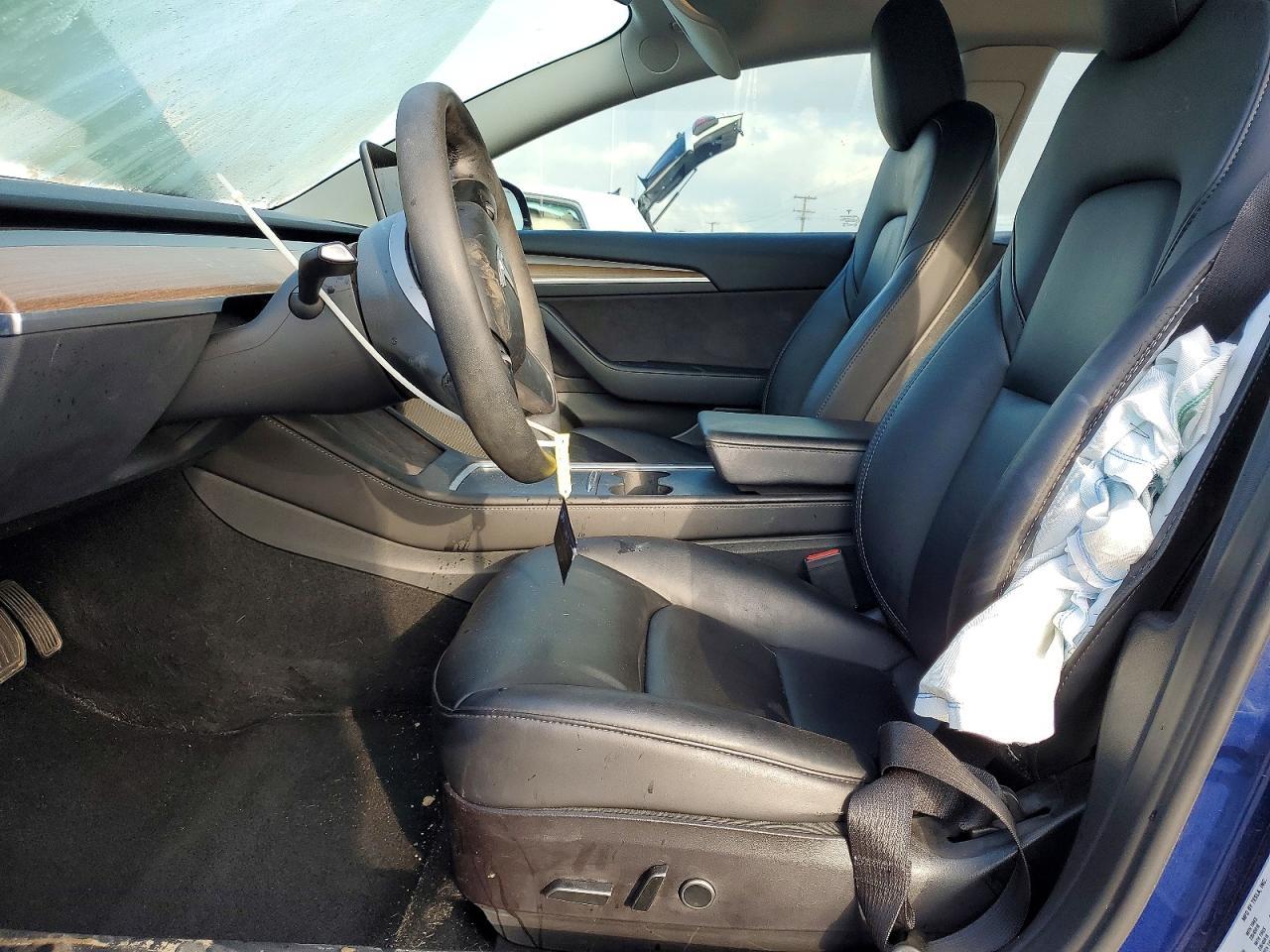 2022 Tesla Model 3 - Фото 7