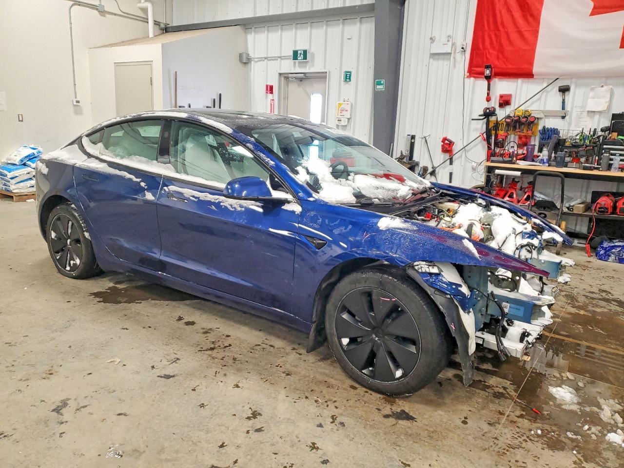 2024 Tesla Model 3 - Фото 4