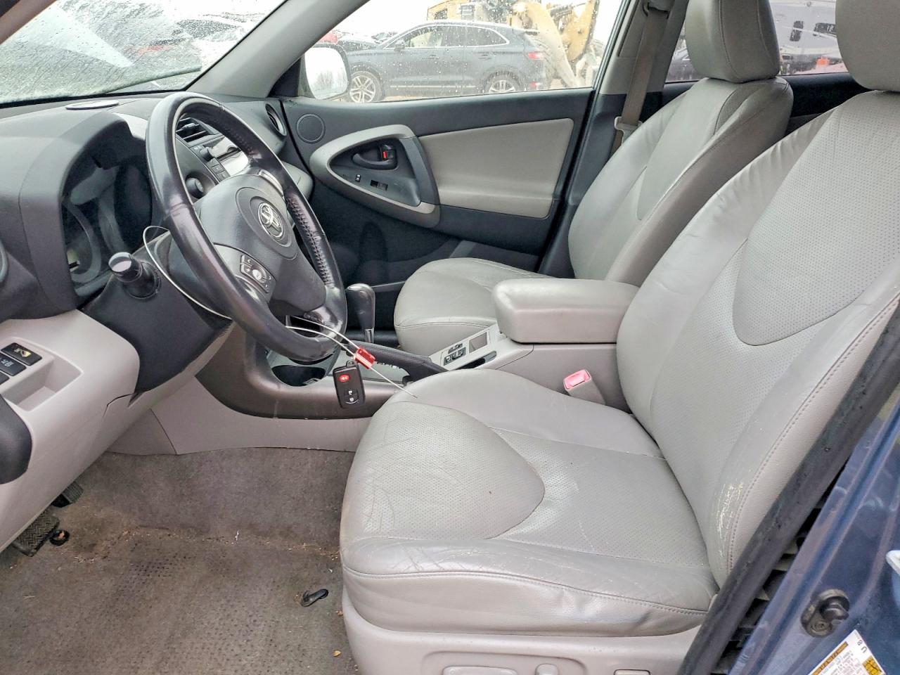 2009 Toyota Rav4 Limited - Image 7