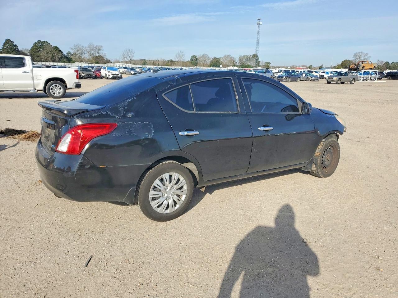 2014 Nissan Versa - Фото 3
