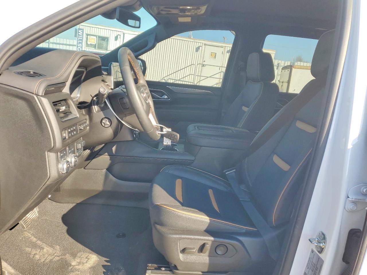 2024 GMC Yukon At4 - Фото 7