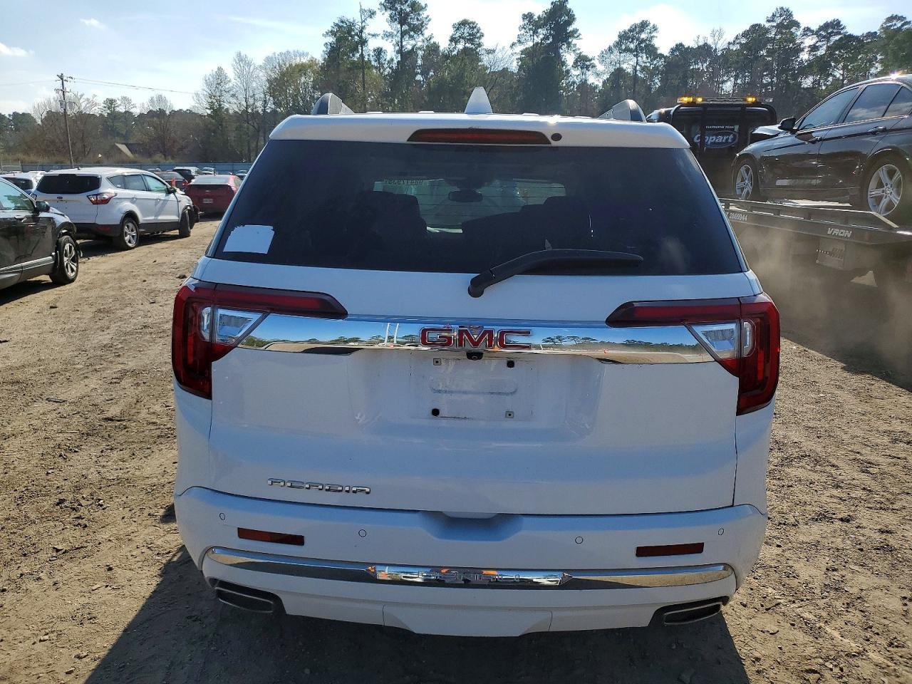 2020 GMC Acadia Denali - Image 6