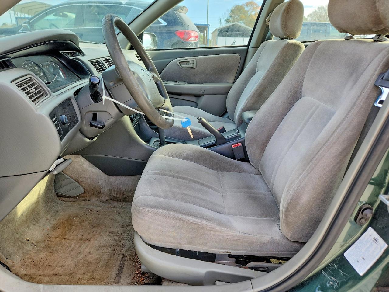 1999 Toyota Camry Le - Image 7