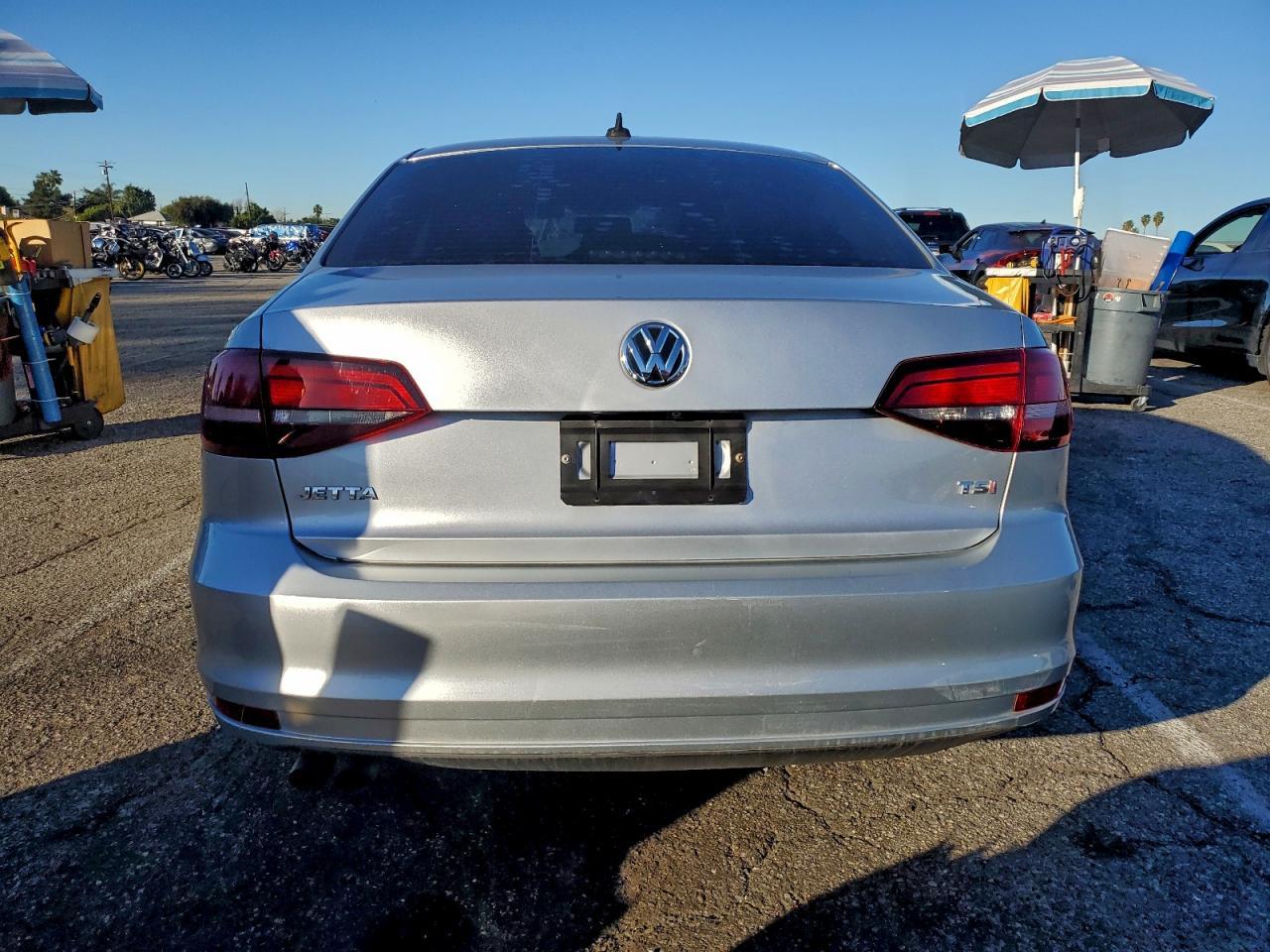 2016 Volkswagen Jetta S - Фото 6