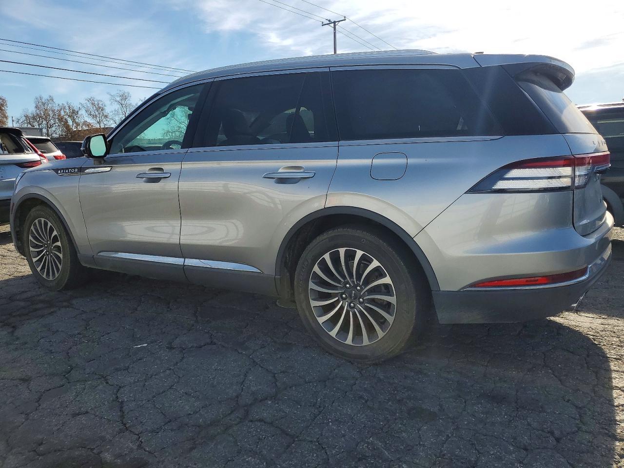 2021 Lincoln Aviator Reserve - Image 2