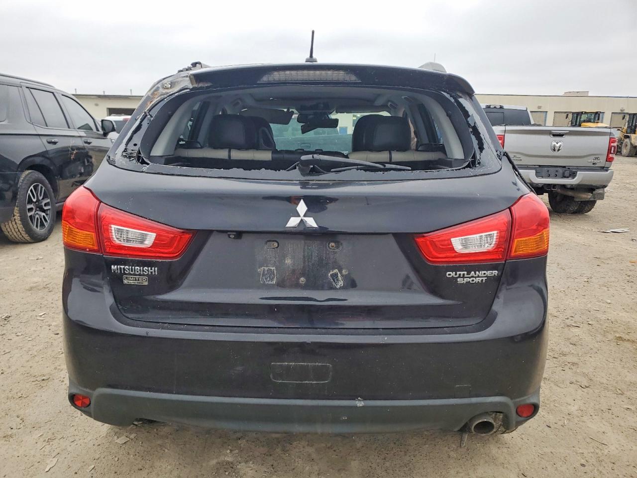 2013 Mitsubishi Outlander Sport Le - Фото 6
