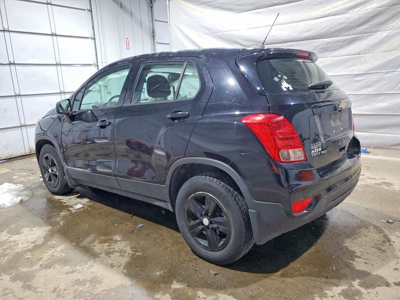 2018 Chevrolet Trax Ls - Image 2