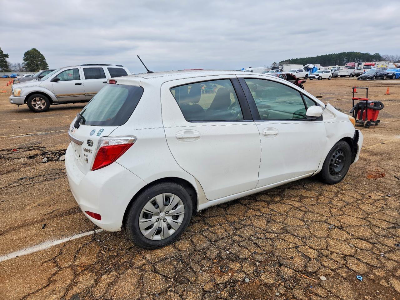 2012 Toyota Yaris - Фото 3
