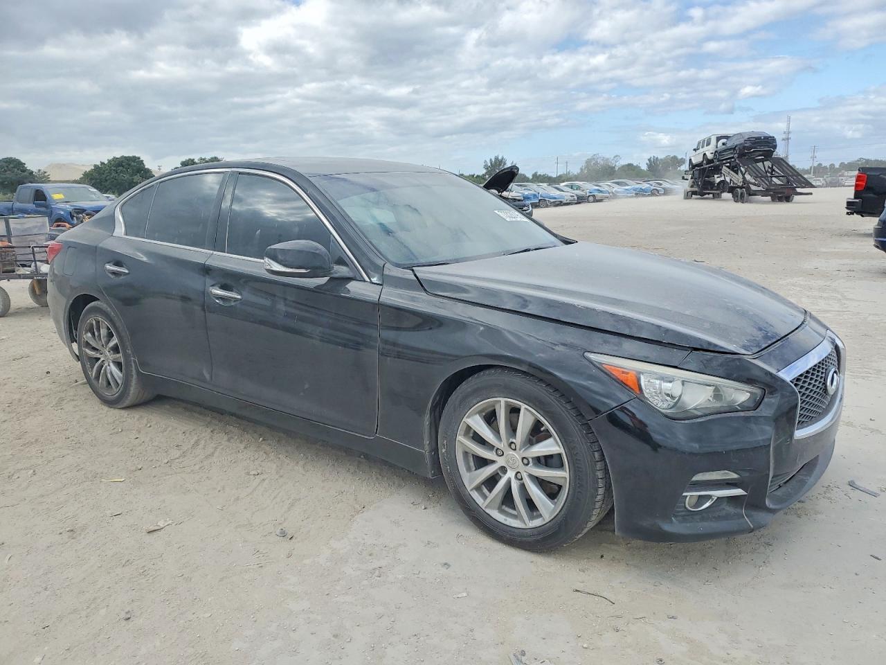 2015 Infiniti Q50 Base - Фото 4