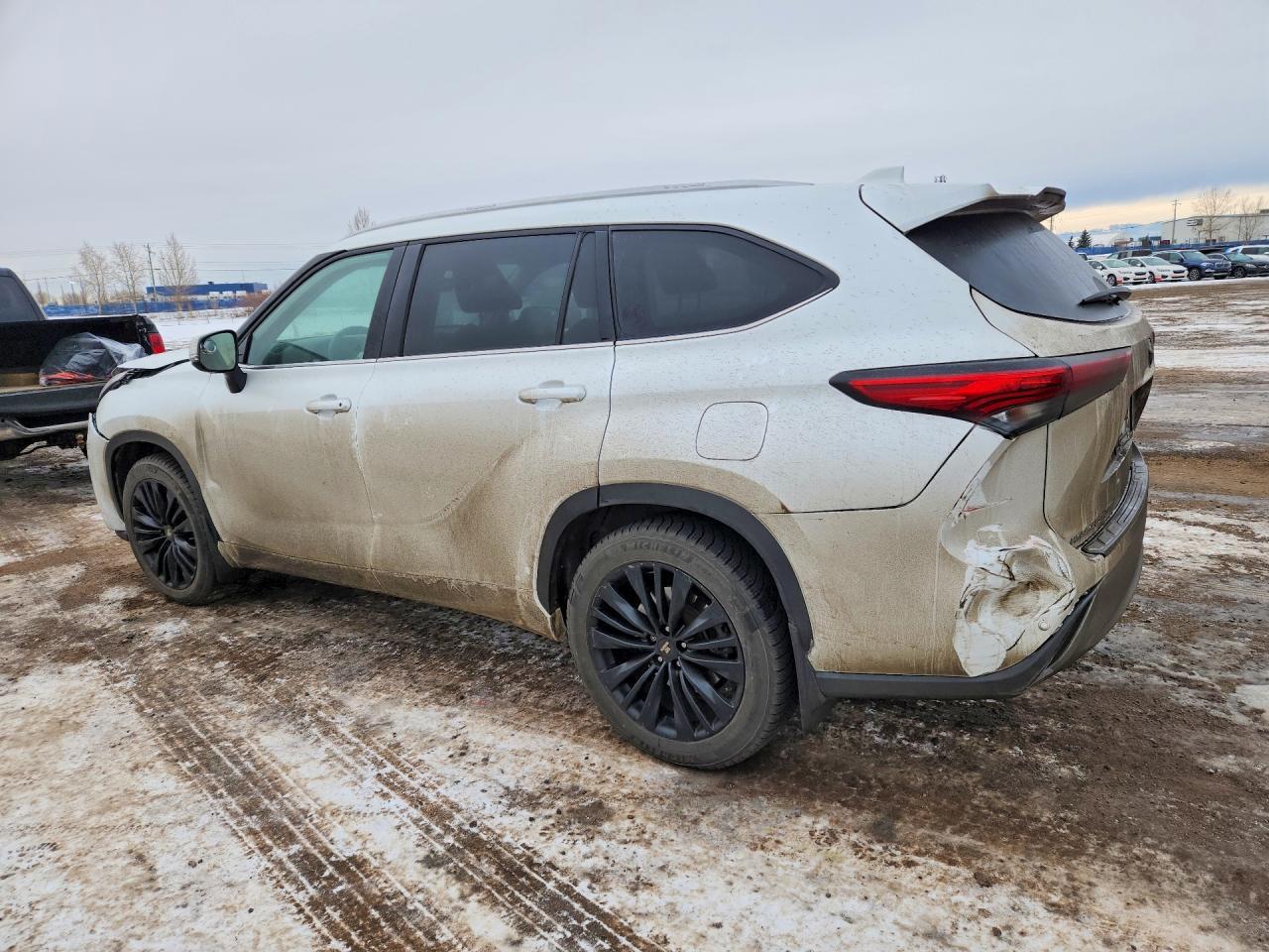 2022 Toyota Highlander Platinum - Фото 2