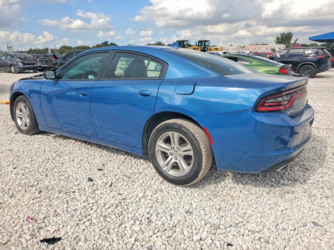 2023 Dodge Charger Sxt - Фото 2