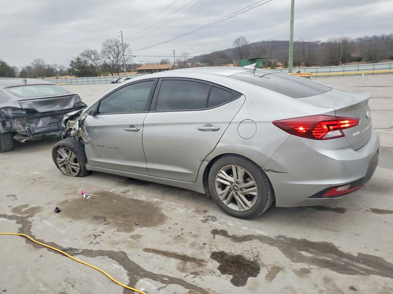 2020 Hyundai Elantra Sel - Фото 2