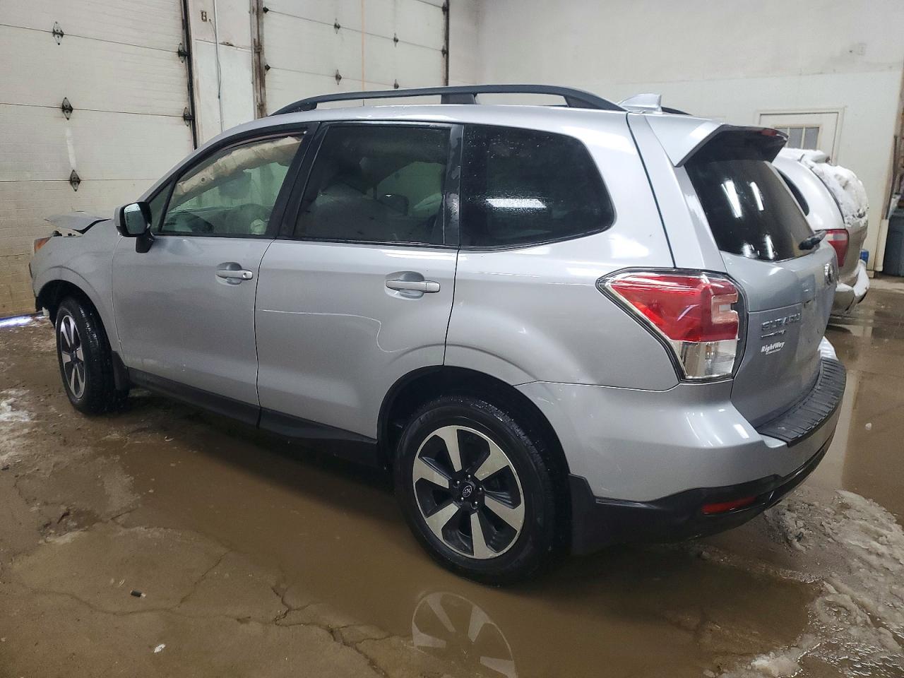 2018 Subaru Forester 2.5I Premium - Image 2