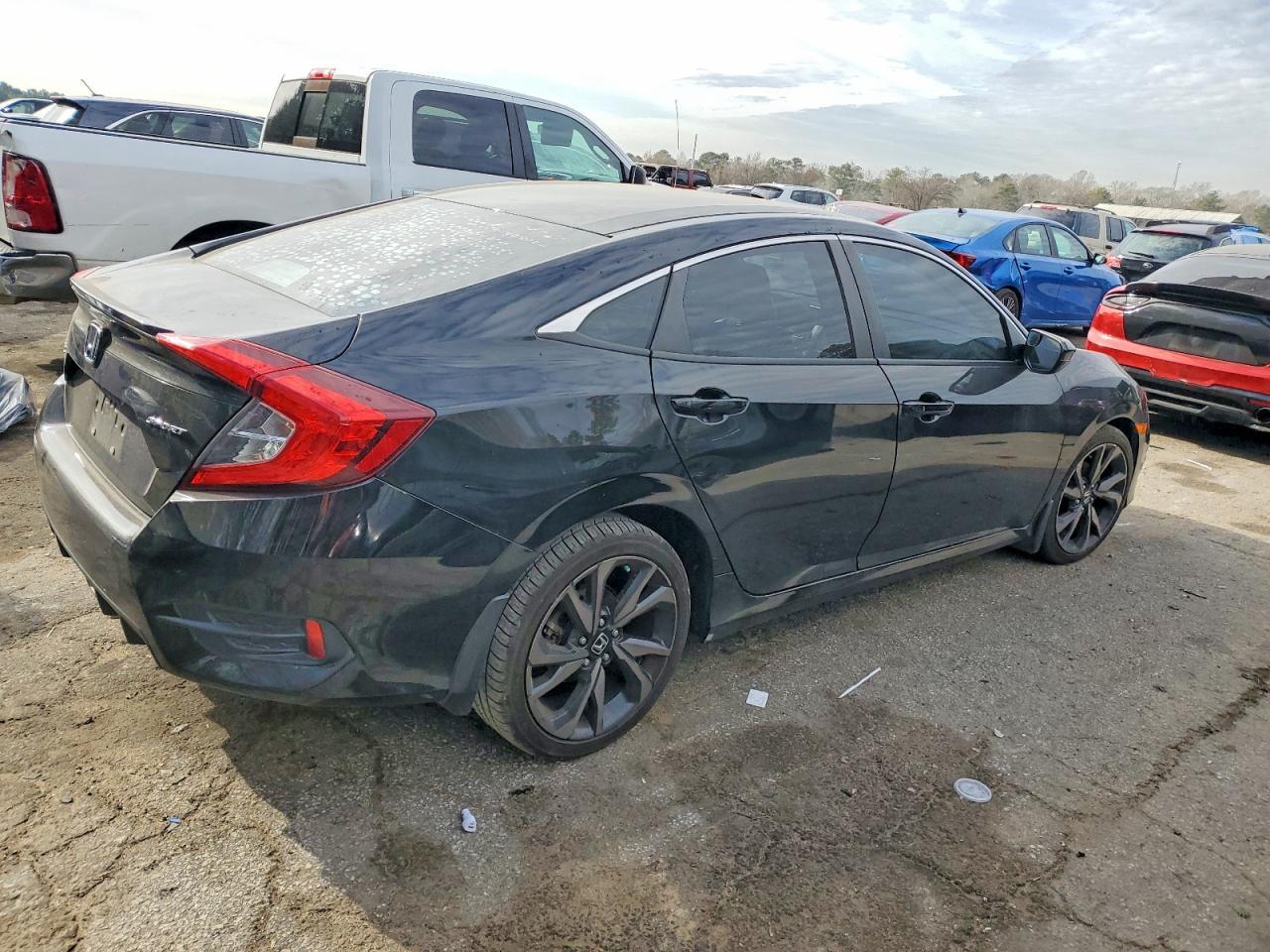 2019 Honda Civic Sport - Image 3