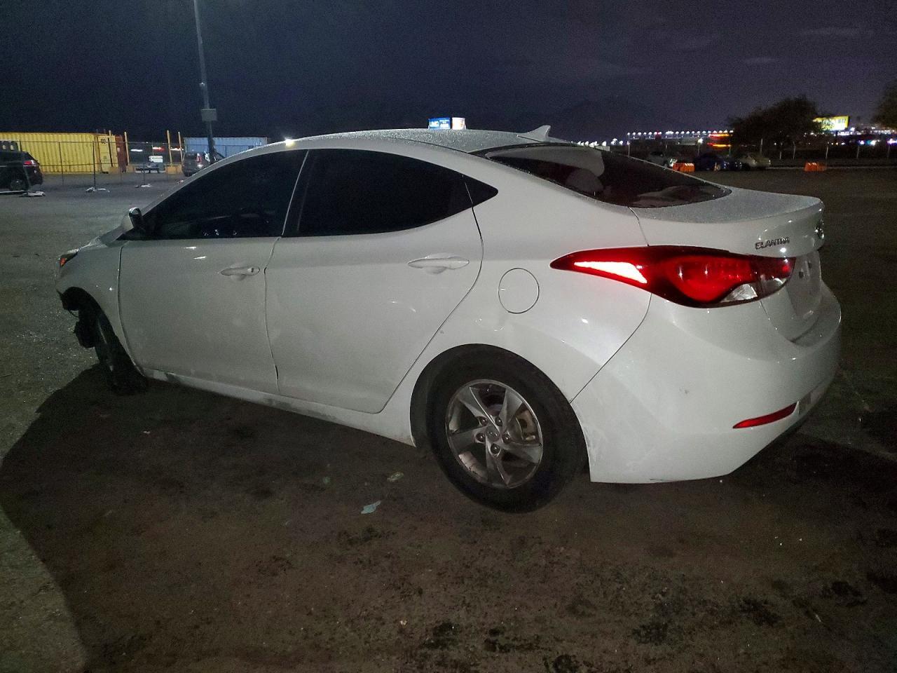 2015 Hyundai Elantra Se - Фото 2