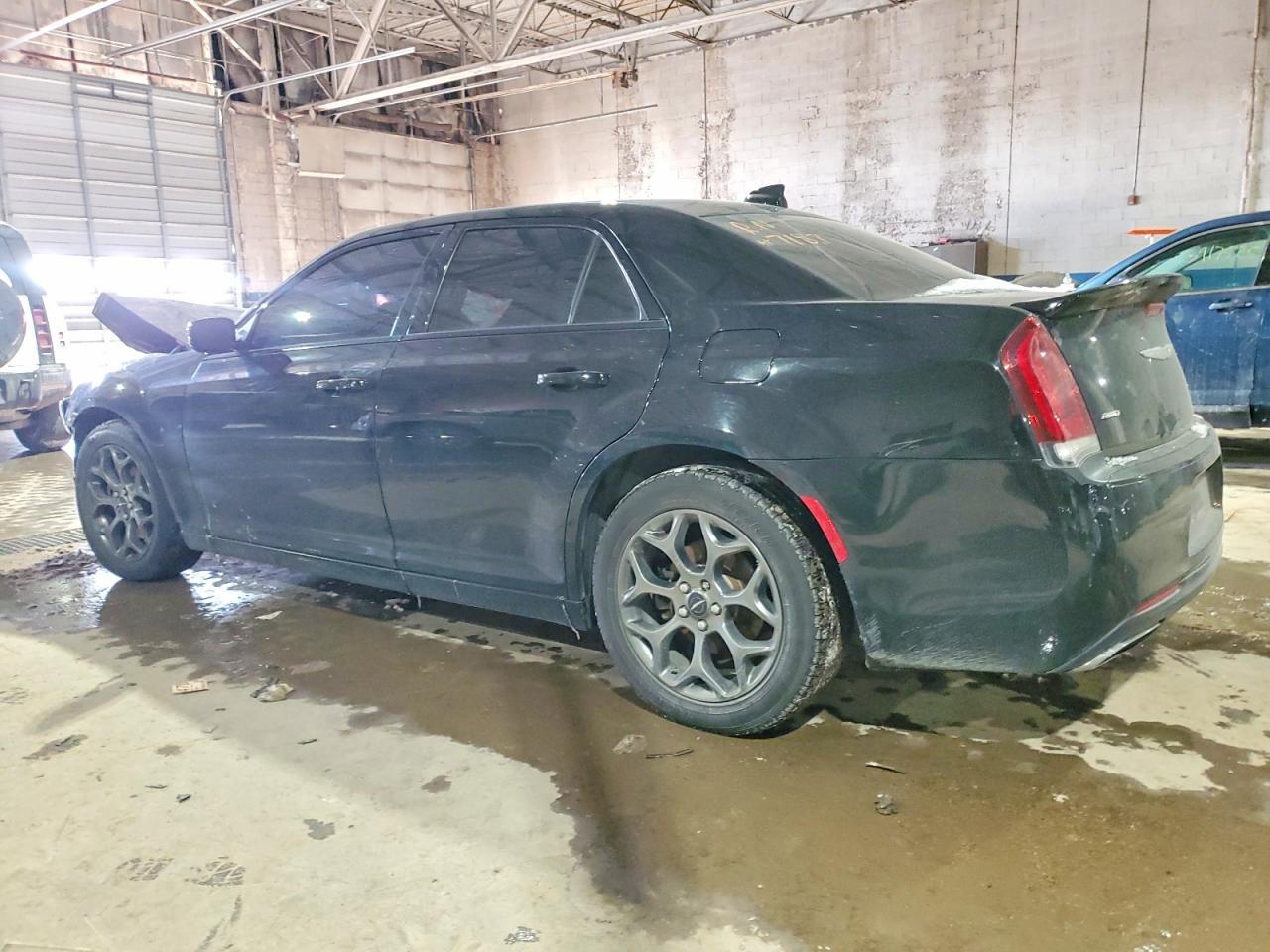2017 Chrysler 300 S - Фото 2
