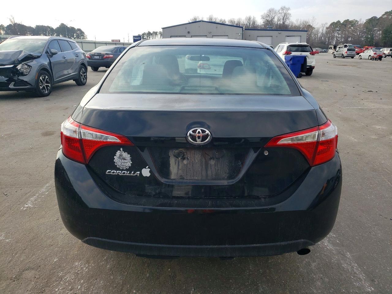 2015 Toyota Corolla L - Фото 6