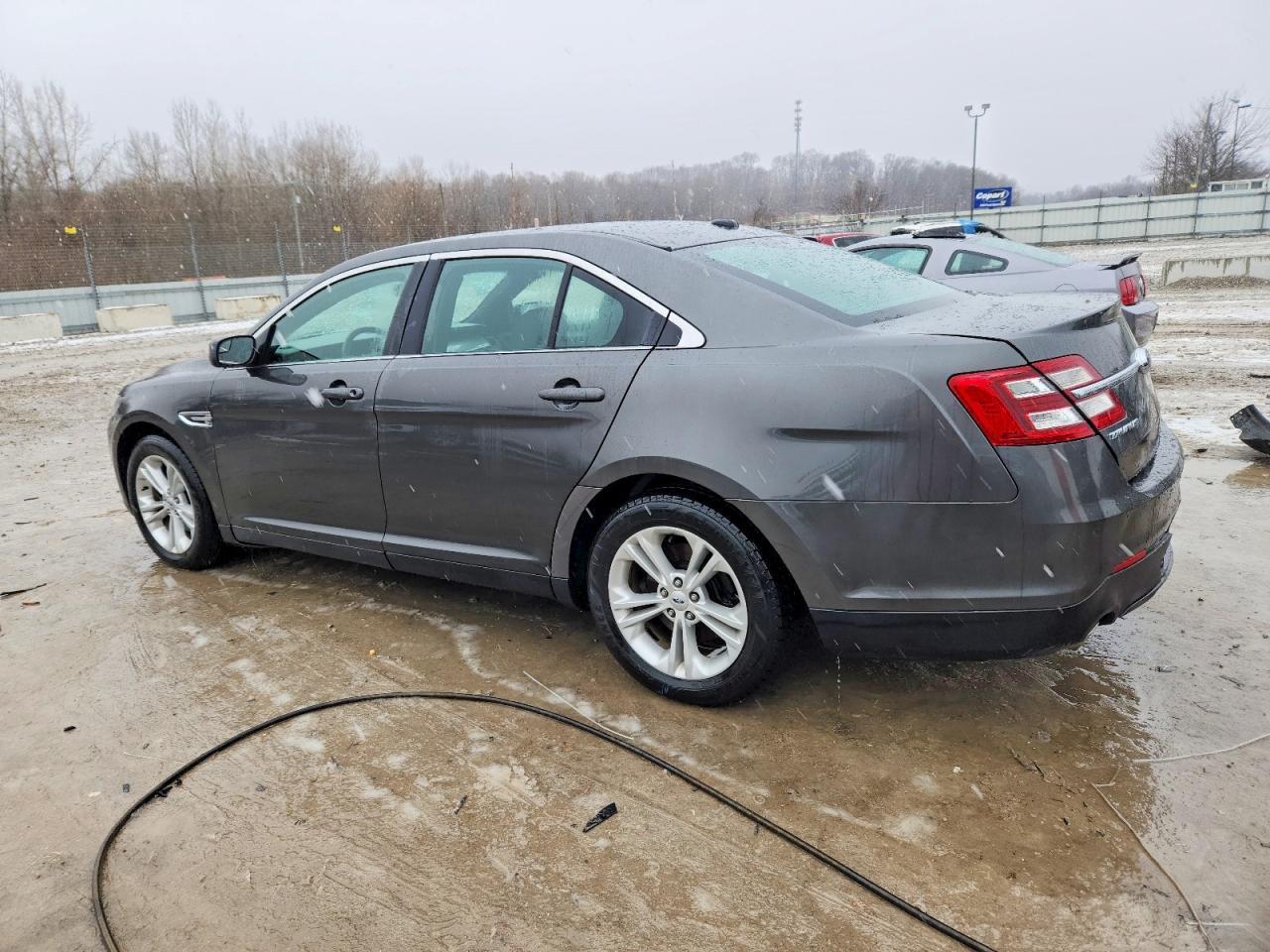 2018 Ford Taurus Sel - Image 2