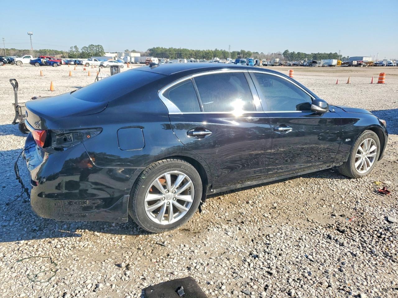 2017 Infiniti Q50 Base - Фото 3