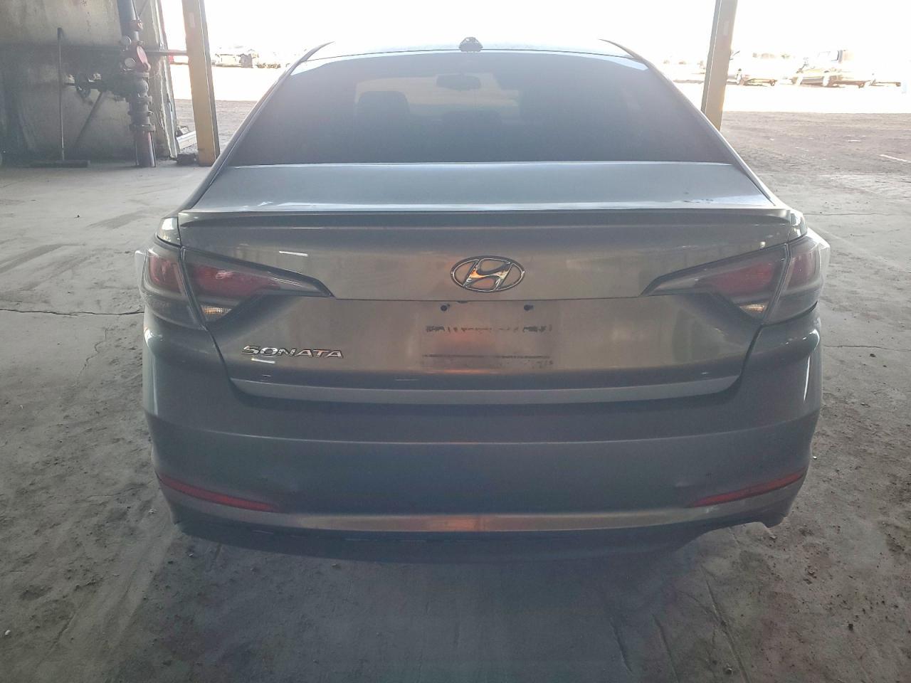 2017 Hyundai Sonata - Image 6