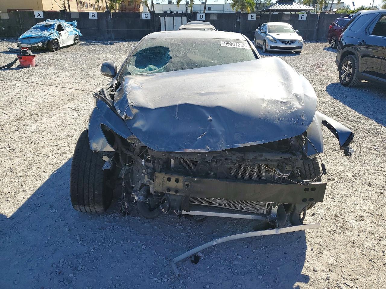 2017 Infiniti Q60 Base - Image 5