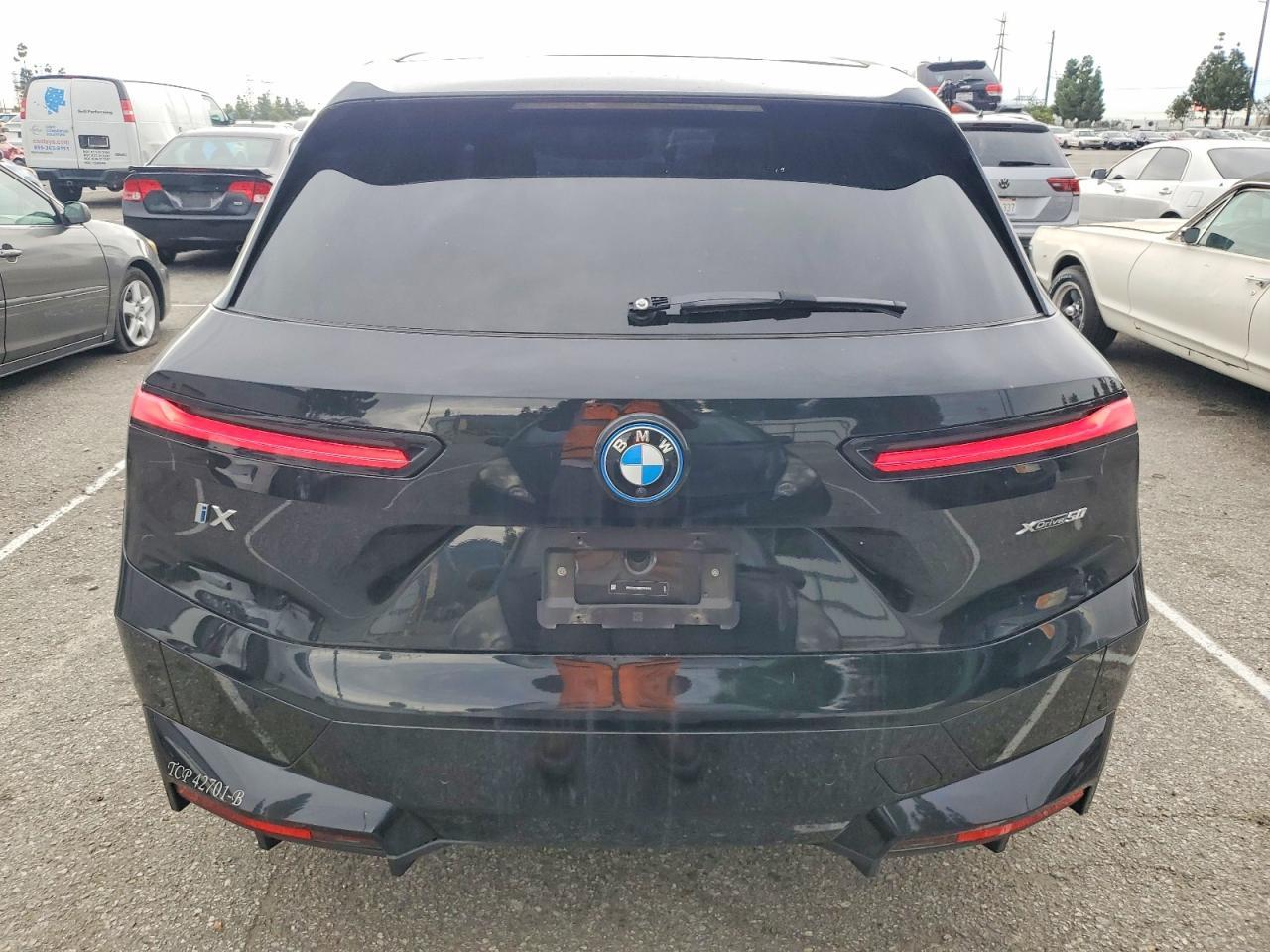 2024 BMW Ix xDrive50 - Фото 6
