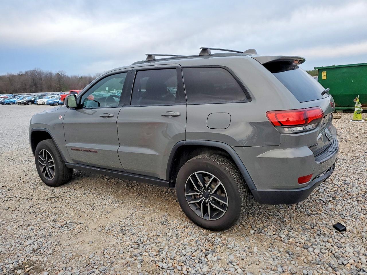 2019 Jeep Grand Cherokee Trailhawk - Image 2