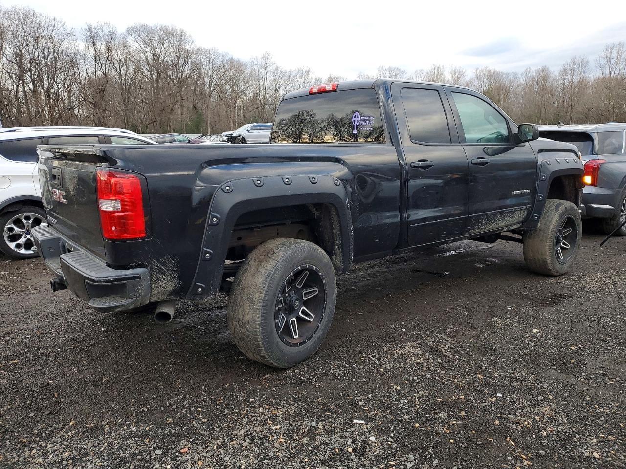 2015 GMC Sierra C1500 - Image 3