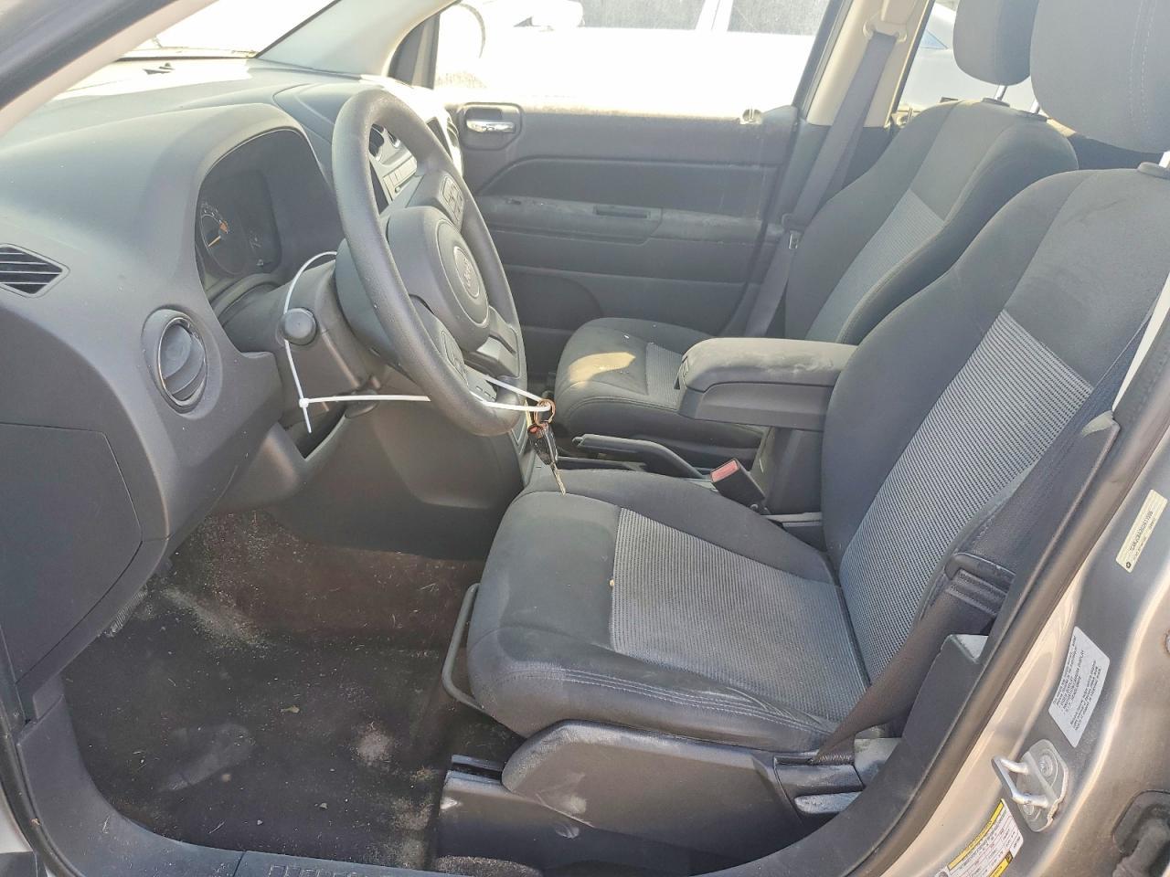 2016 Jeep Compass Sport - Фото 7