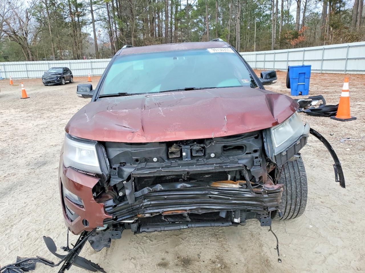 2016 Ford Explorer Xlt - Image 5